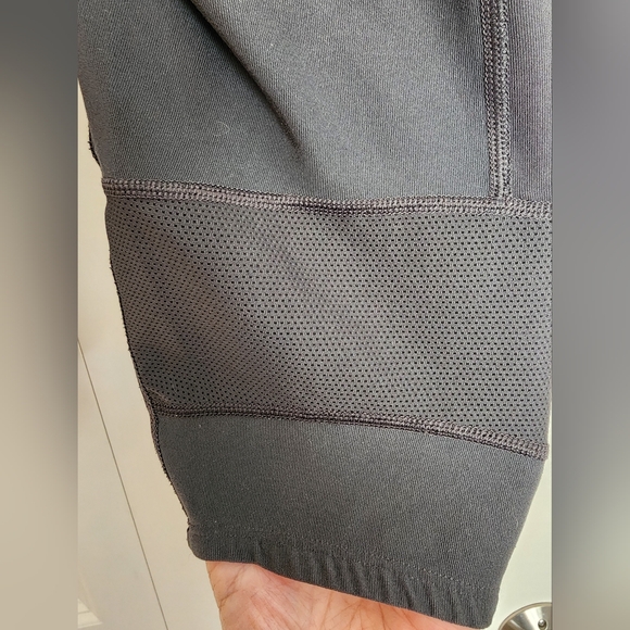 Nike Pro Dri-Fit Compression Gray Capri Workout Leggings SZ XL - Picture 5 of 9